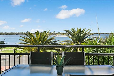 3 Bedroom  Spa Apartment