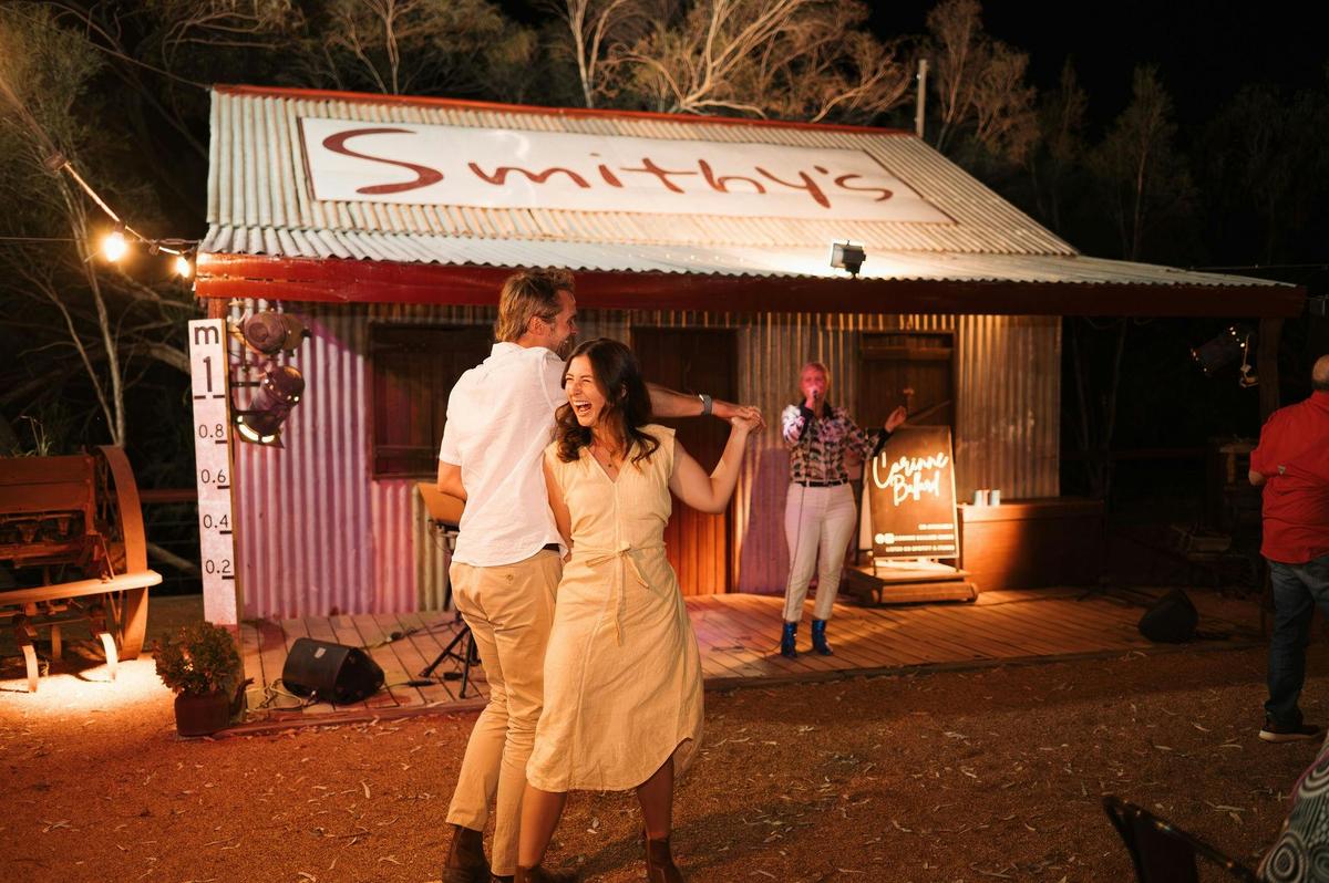 Silver-Tails Rail Sunset and Smithy’s Dinner Package