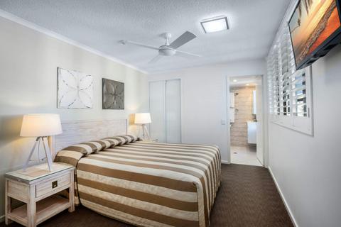 1 and 2 Bedroom Superior Oceanview Apartment