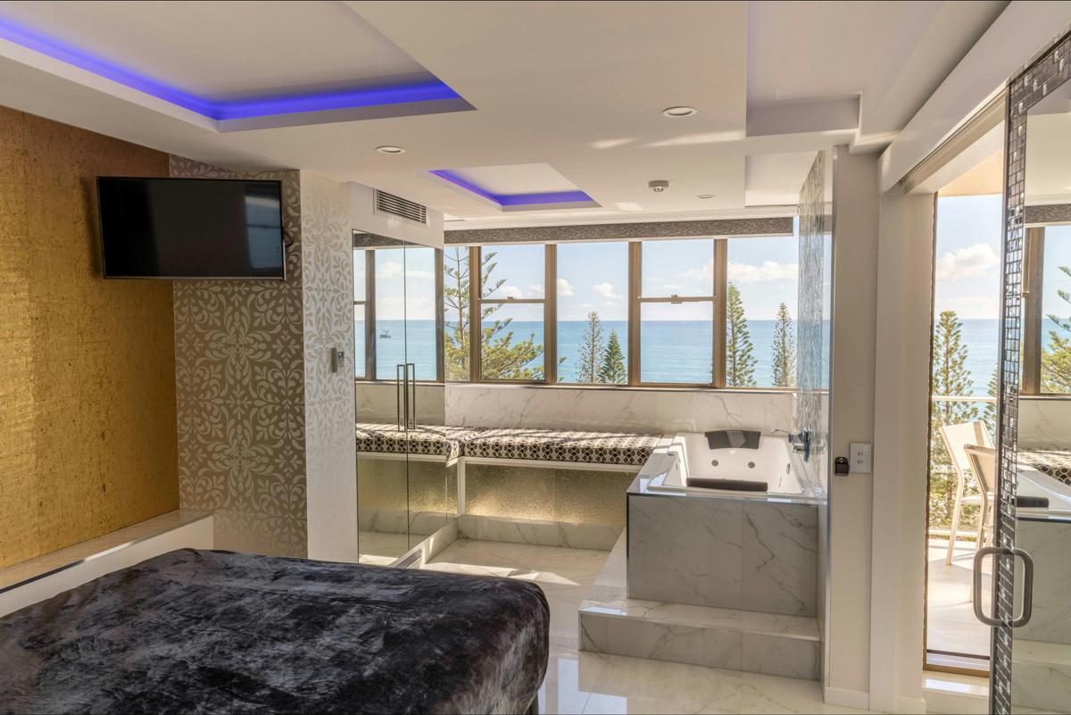 Luxury Beachfront Apartment