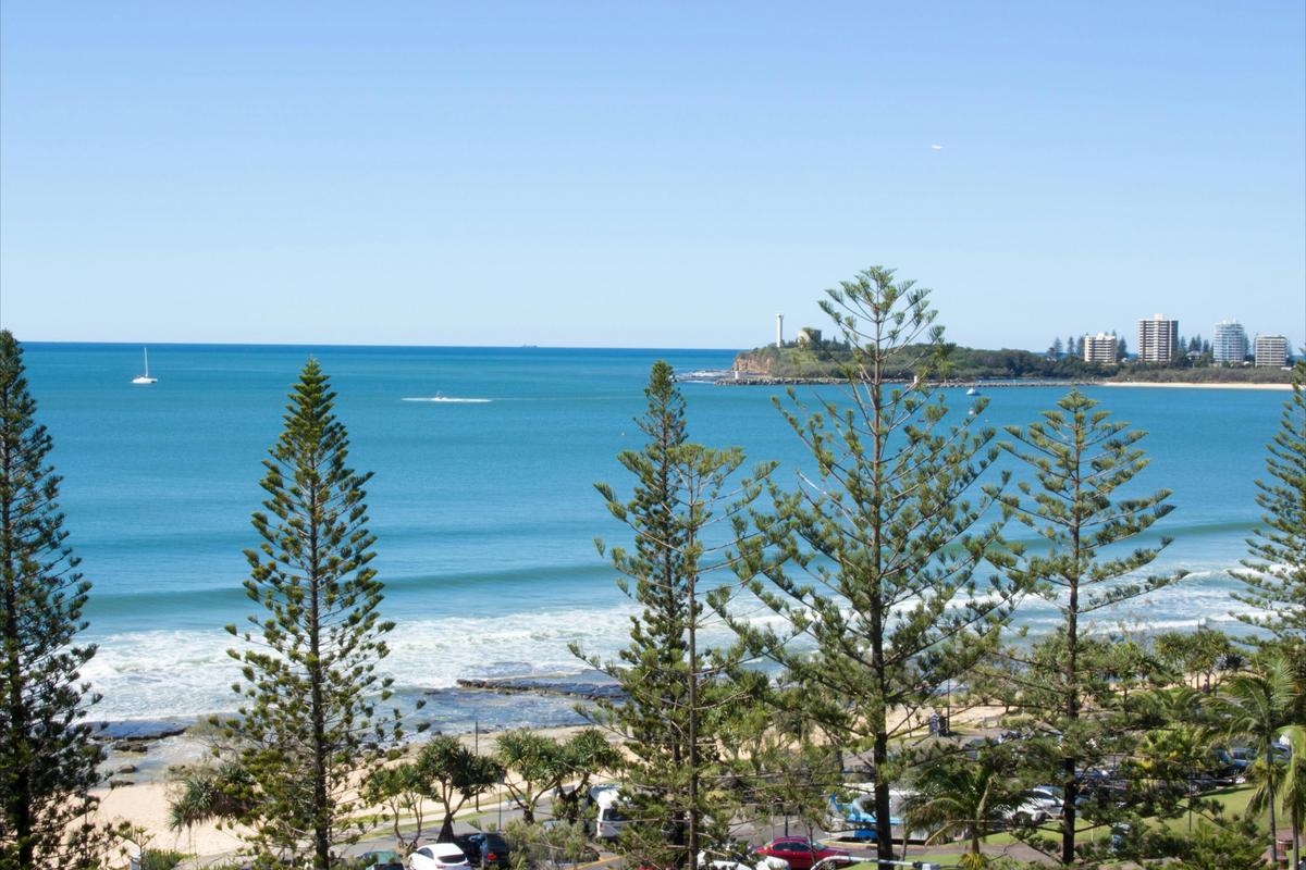Beachfront 3 Bedroom Apartment