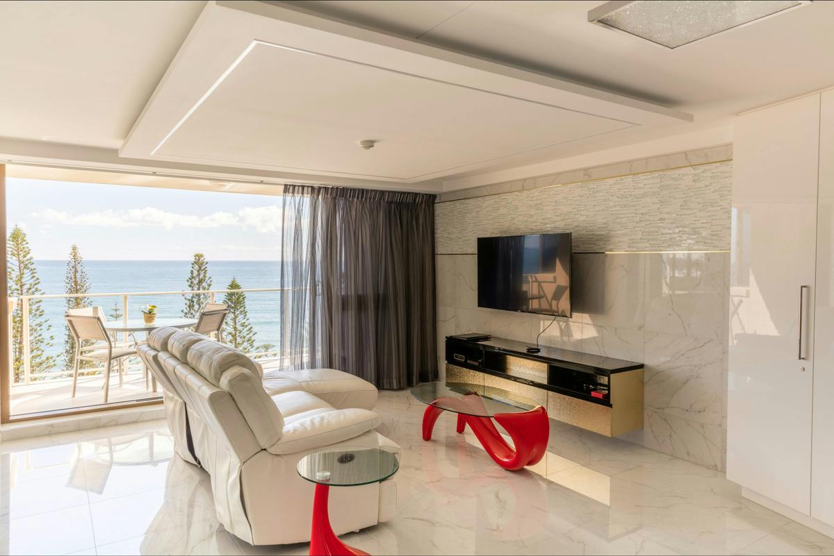 Luxury Beachfront Apartment