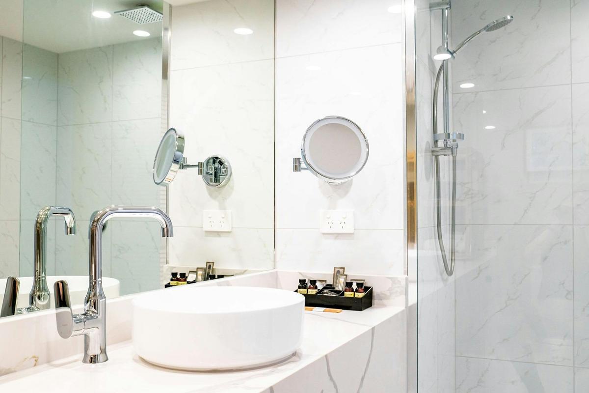 Rejuvenated Superior Mountain View Room