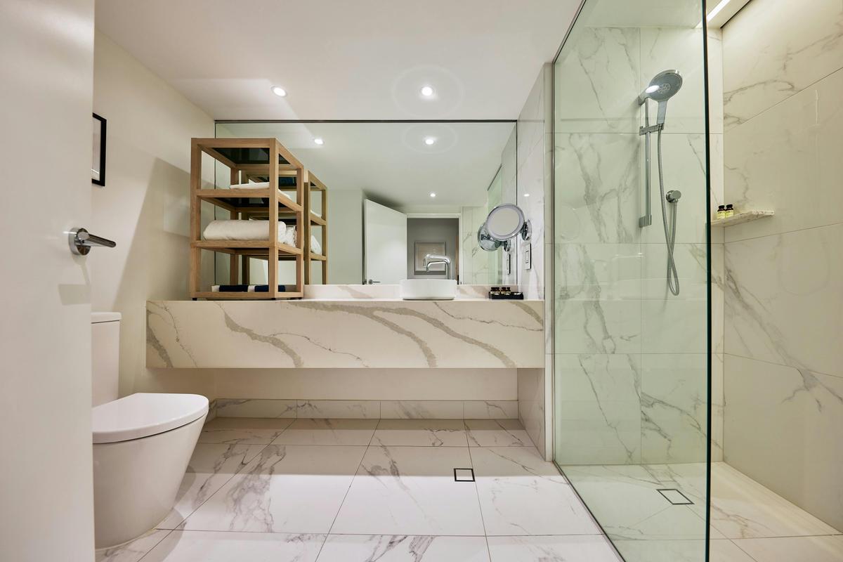 Rejuvenated Deluxe Harbour View Room