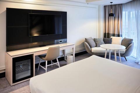 Rejuvenated Deluxe Harbour View Room