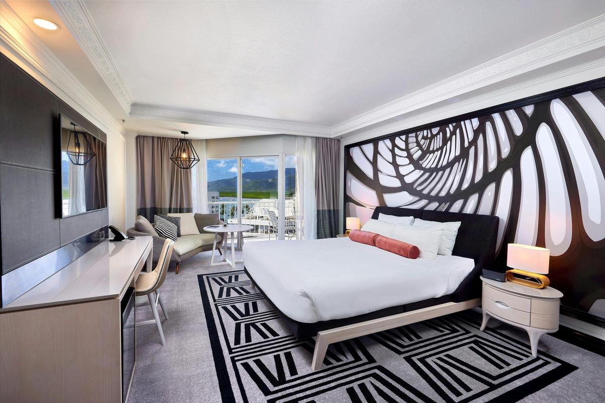 Rejuvenated Deluxe Harbour View Room