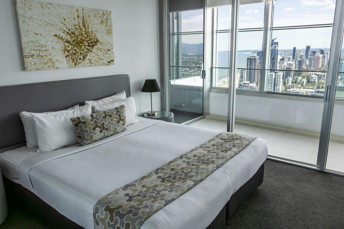 4 Bedroom Executive Spa Apartment