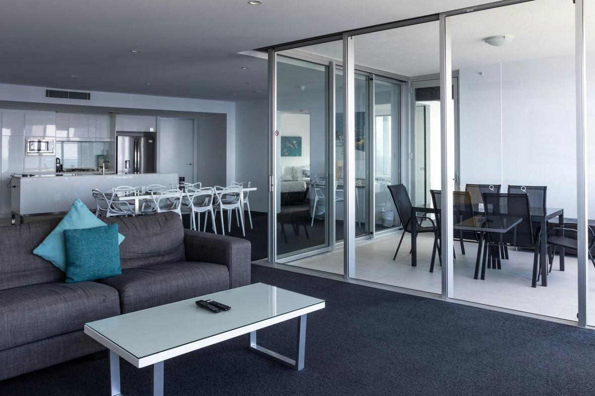 3 Bedroom Ocean Spa Apartment