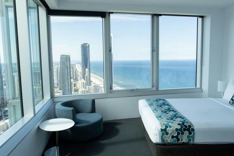 3 Bedroom Ocean Spa Apartment