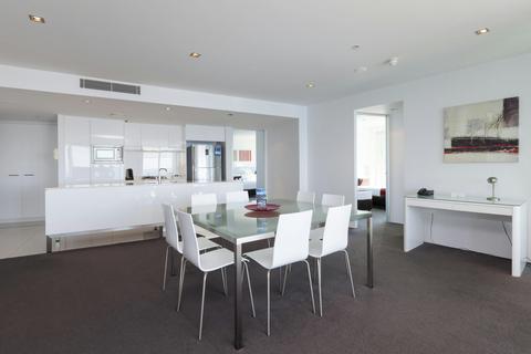 3 Bedroom Spa Apartment