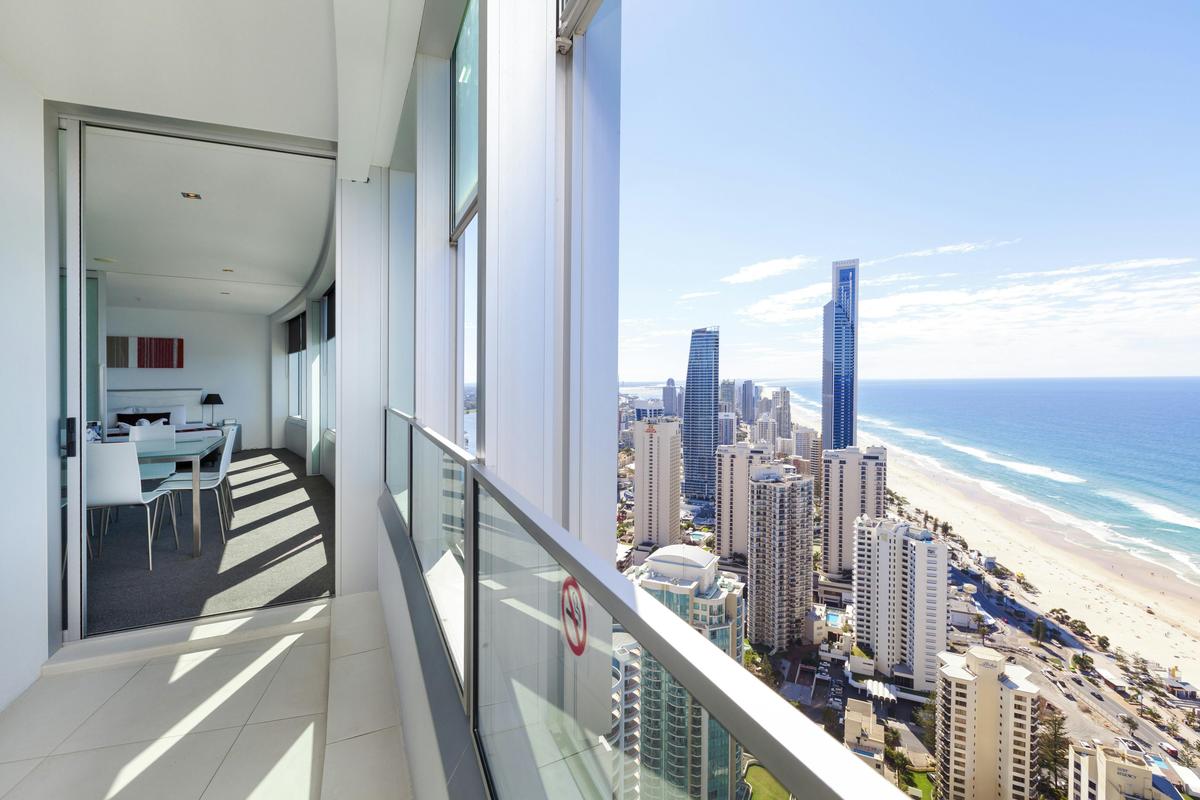 3 Bedroom Ocean Spa Apartment