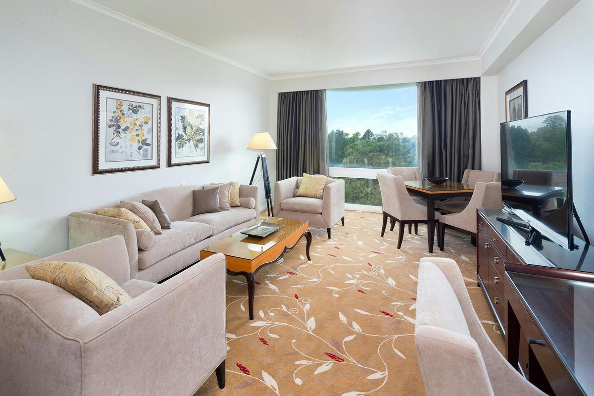Deluxe Spa Suite