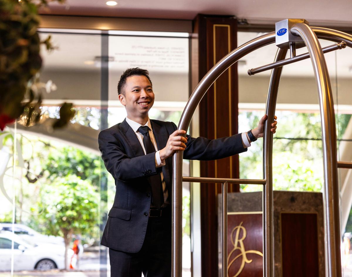 Royal On The Park Hotel and Suites