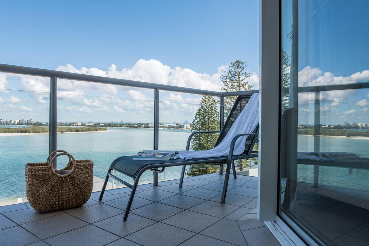 3 Bedroom Premium Beachfront Apartment
