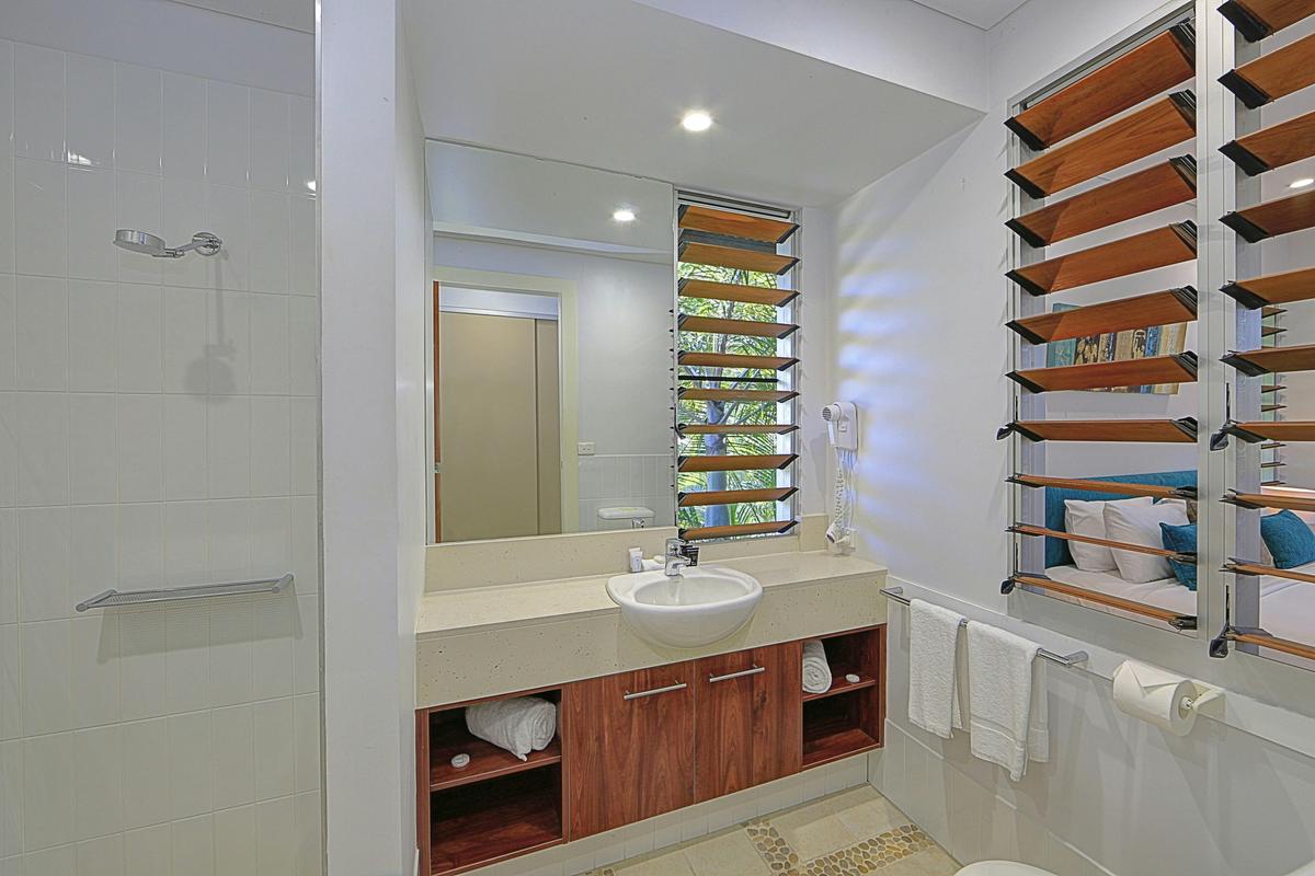 3 Bedroom Beach Home Apartment