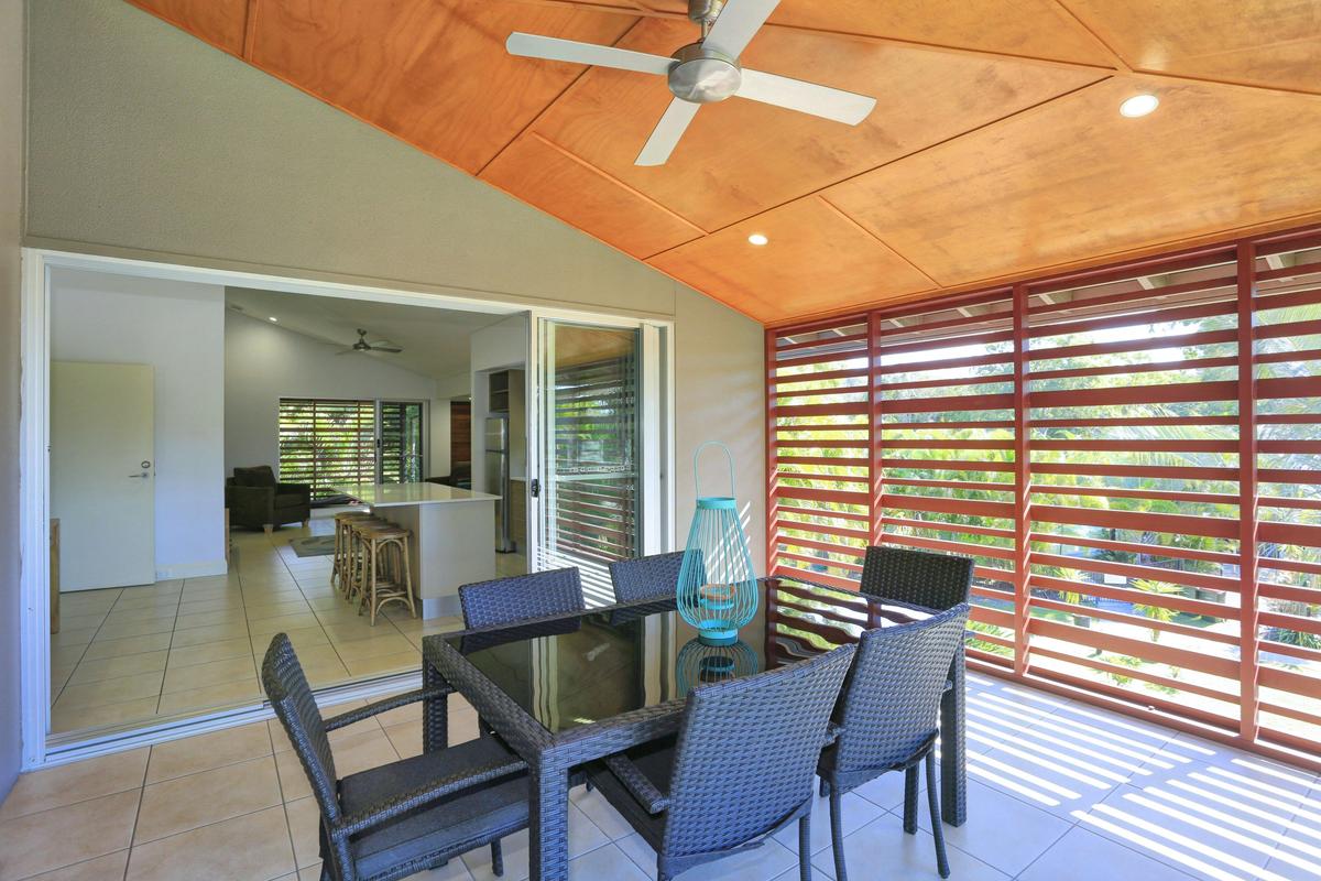 2 Bedroom Beach Home Apartment