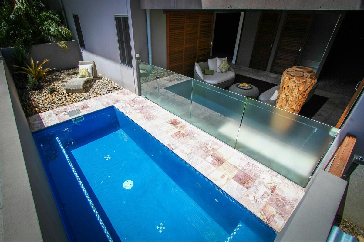 3 Bedroom Beach Home Apartment