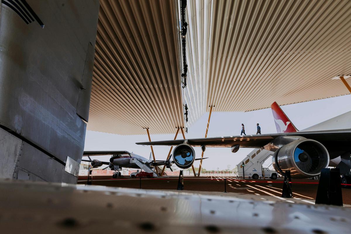 Boeing 747 Wing Walk Tour