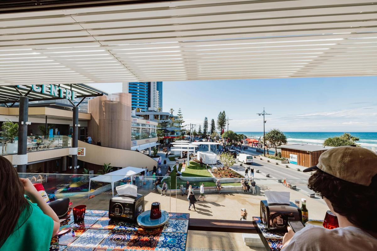 Beachfront Dining
