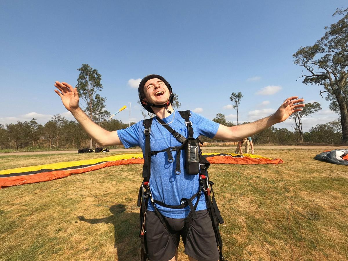 paragliding day course with Lisa at Oz Paragliding and Hang gliding