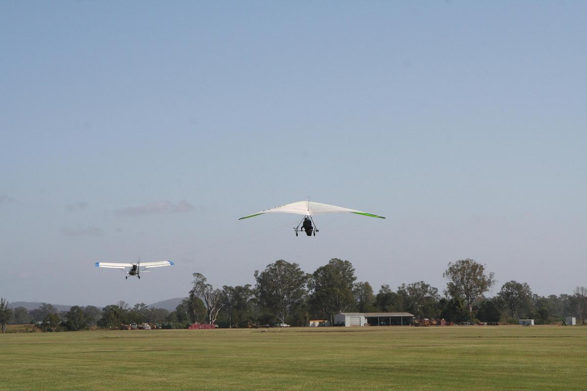 Tandem Hang Gliding