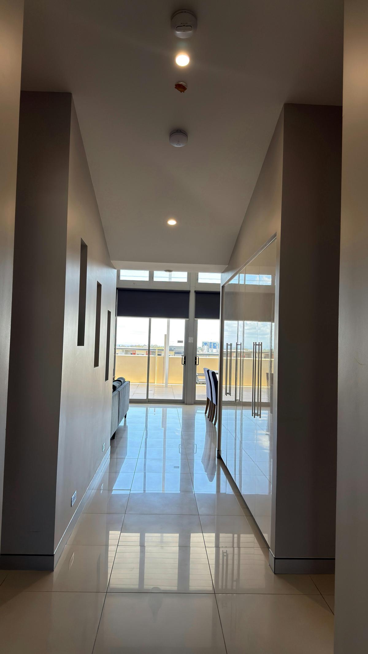 4-Bedroom Ocean & City View Apartment – Top Floor