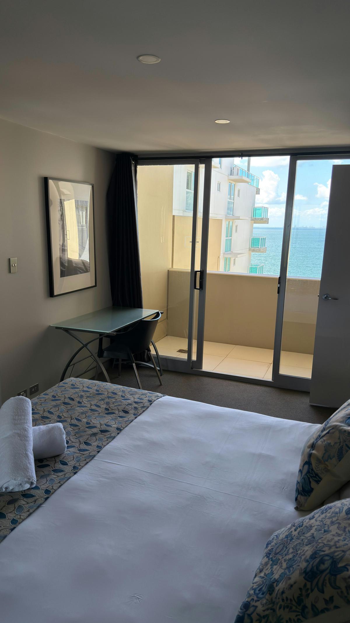 4-Bedroom Ocean & City View Apartment – Top Floor