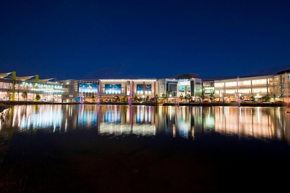 Robina Lakeside rest