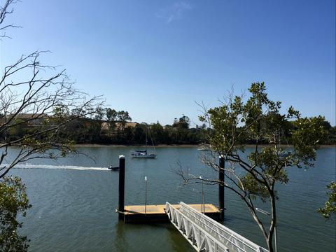 Riverside Parklands and Playground
