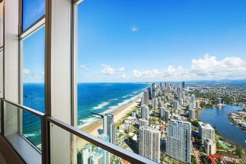 Q1 Residences with Gold Coast Holidays