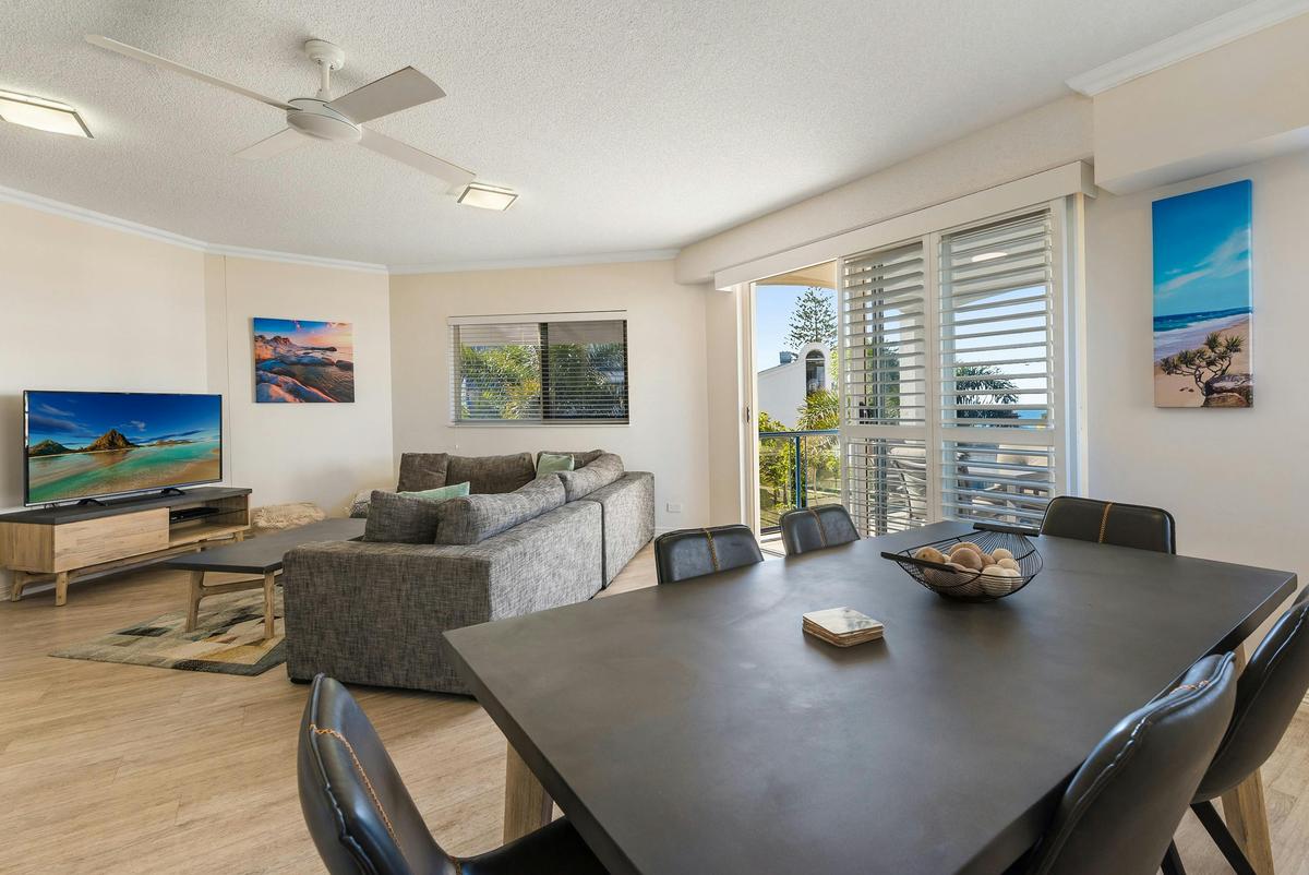1 & 2 Bedroom Apartments