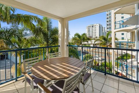 1 & 2 Bedroom Apartments