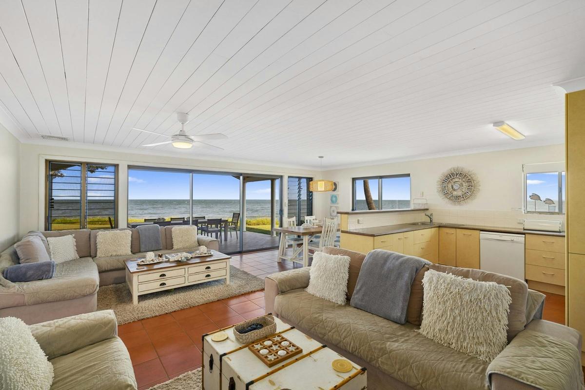 Holiday Hub Bribie Island - South East Queensland