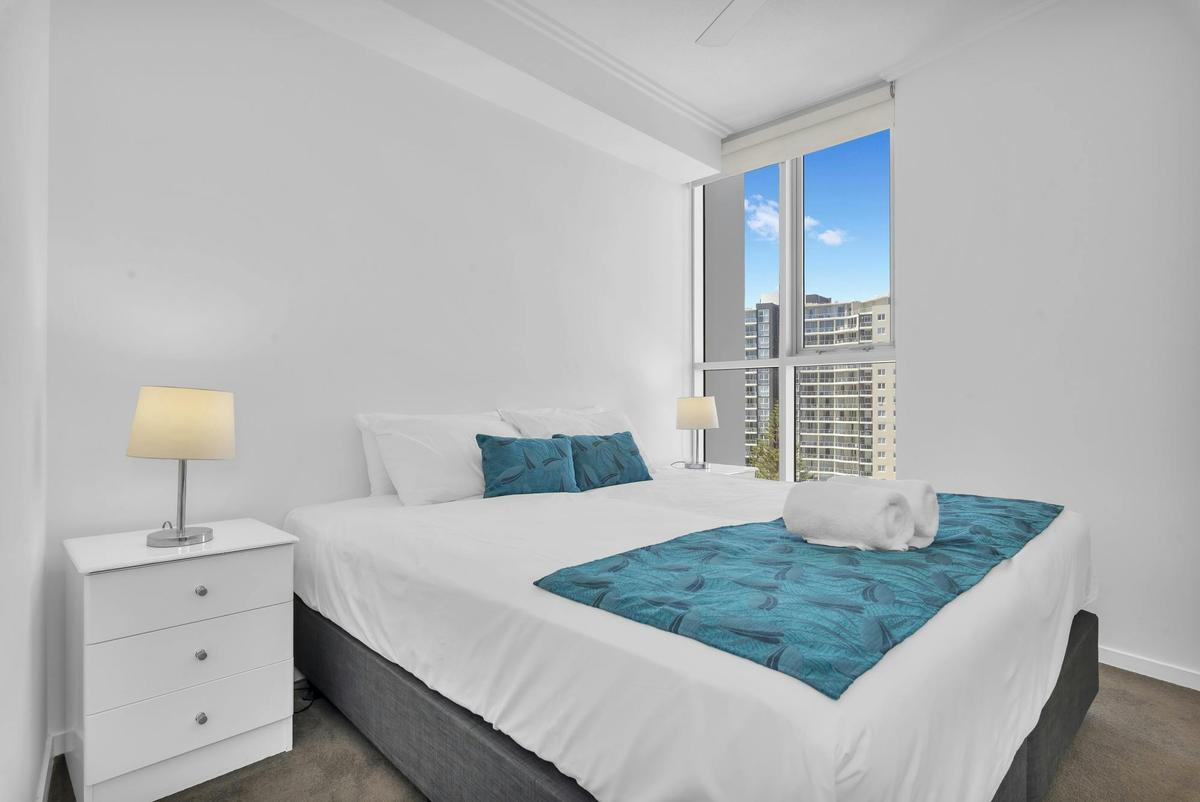 2 Bedroom Plus Ocean View - Tower Two