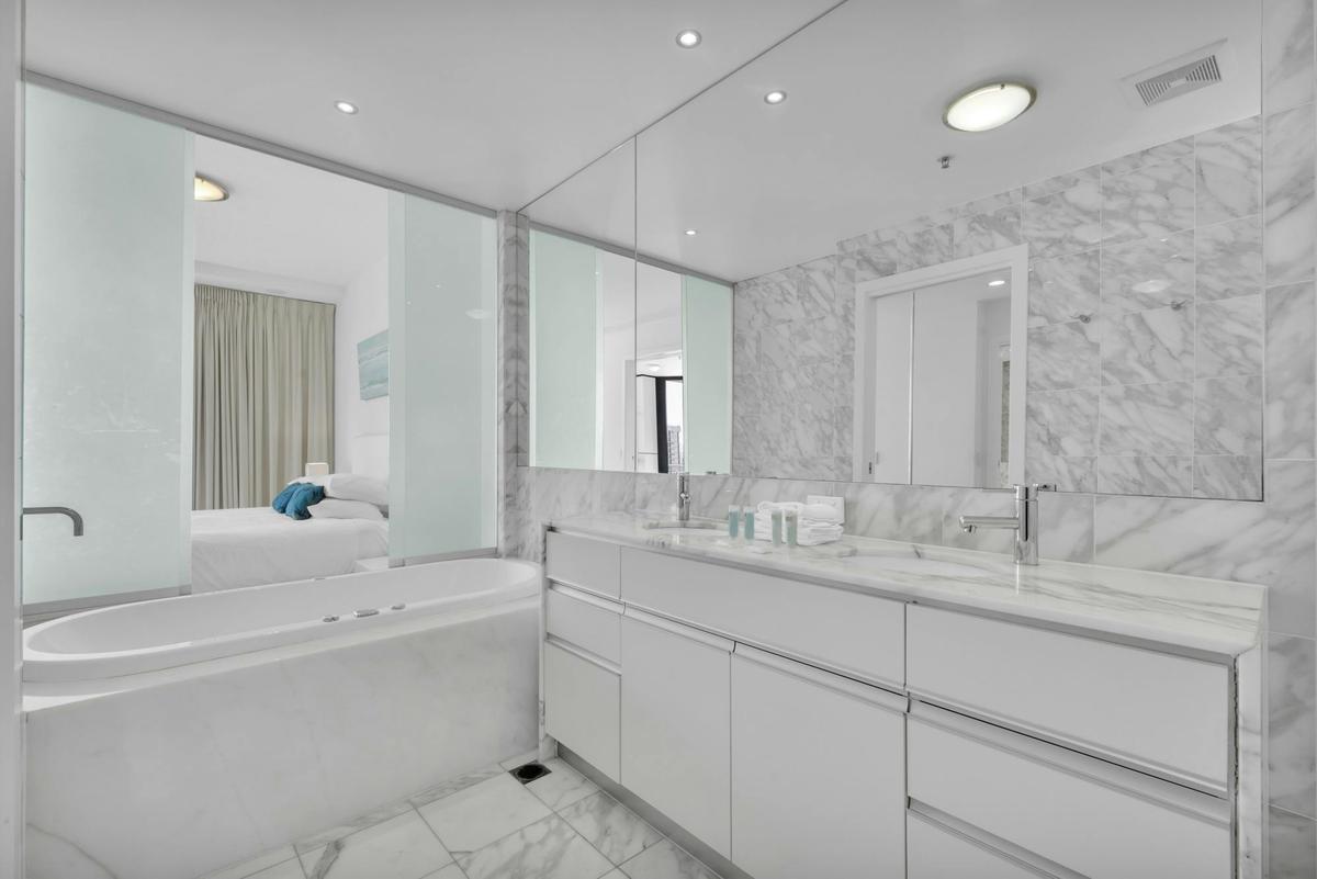 3 Bedroom Ocean View Apartment - Tower Two