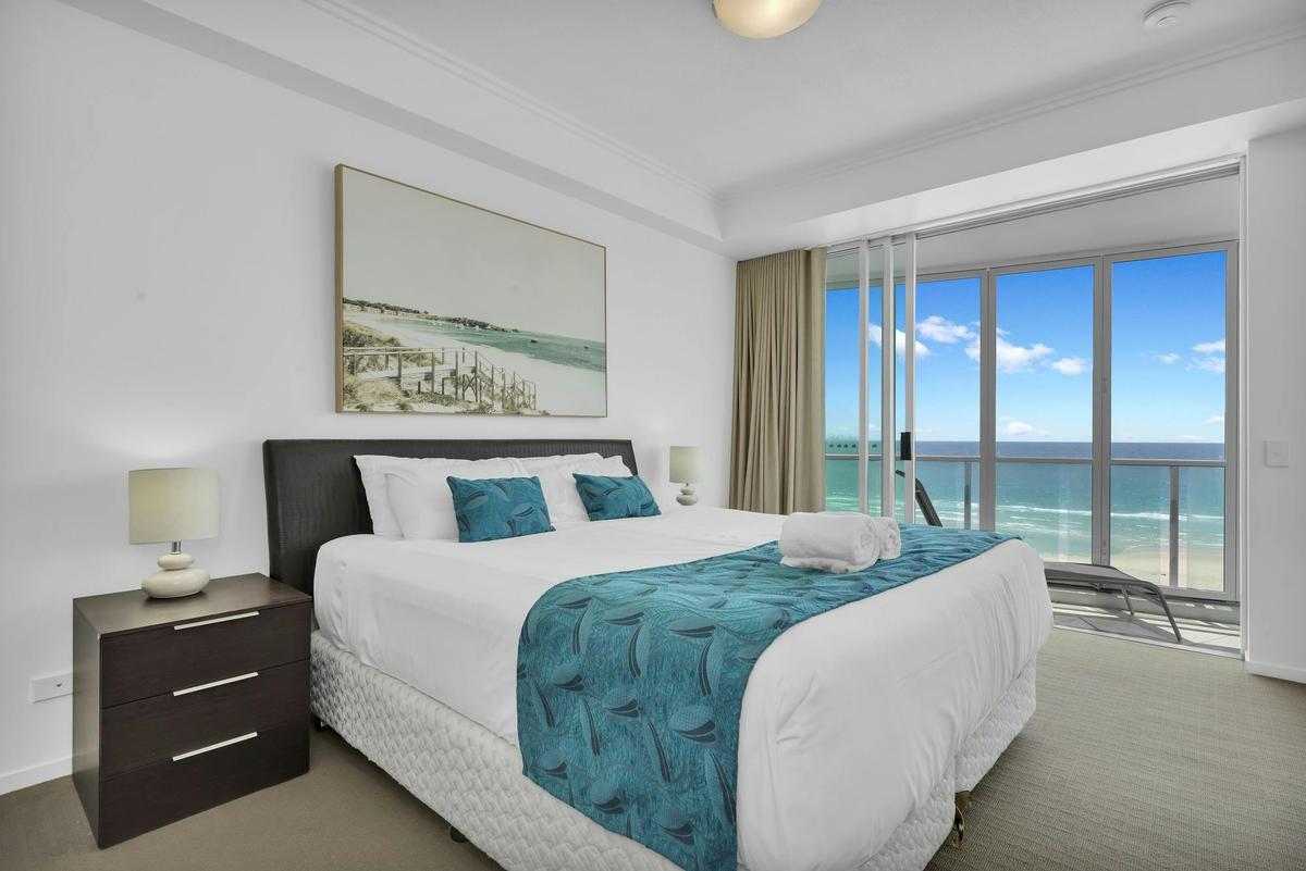 3 Bedroom Ocean View - Reflection on the Sea