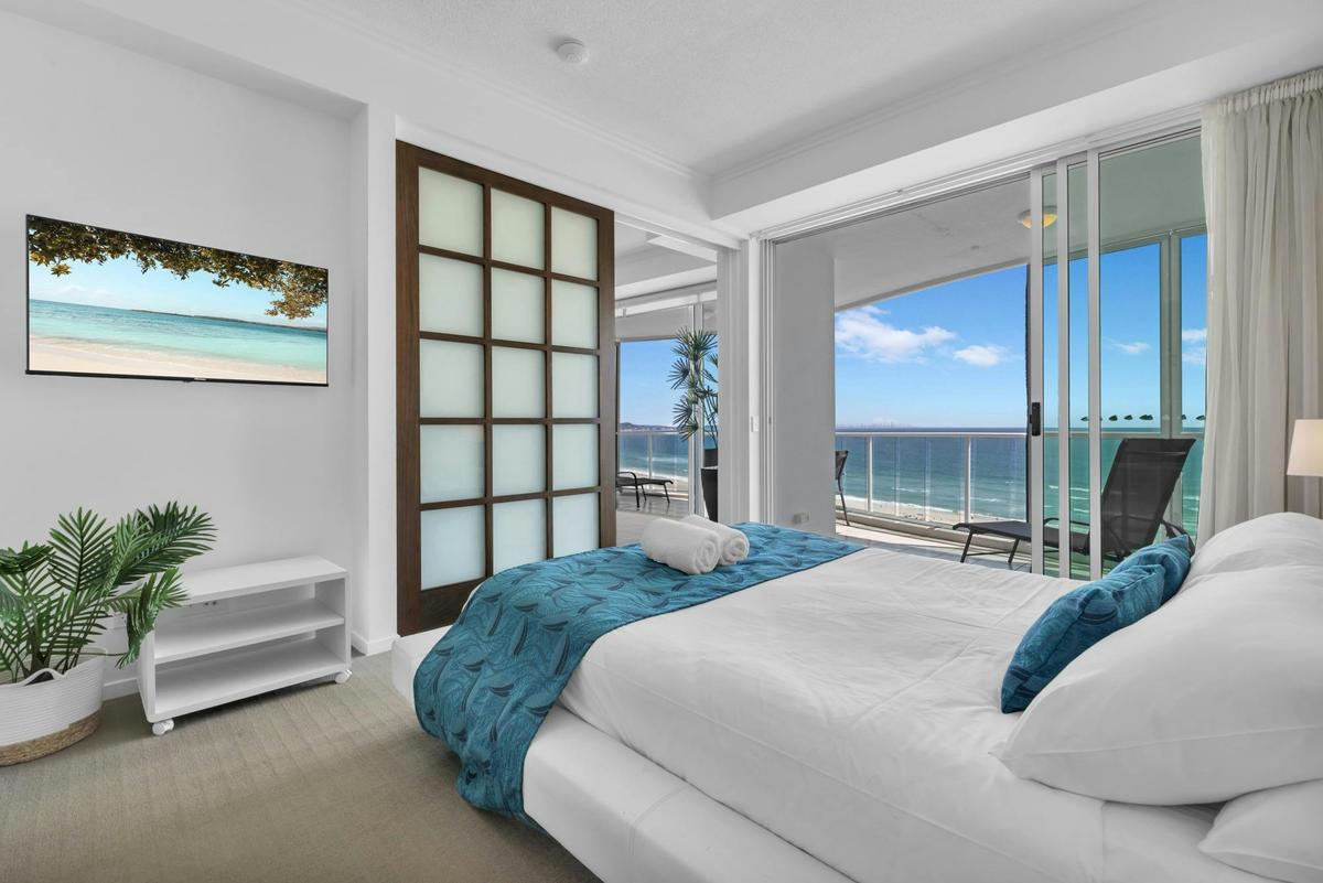 2 Bedroom Ocean View - Reflection on the Sea