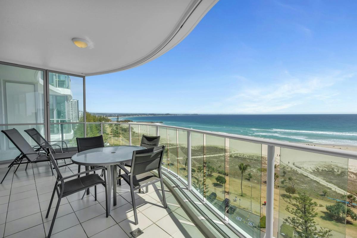 2 Bedroom Ocean View - Reflection on the Sea