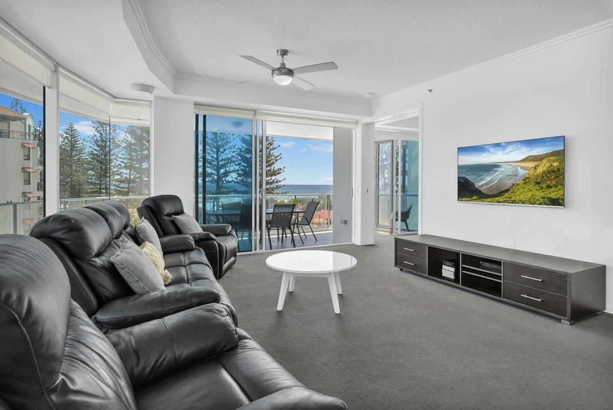 2 Bedroom Plus Beach View - Tower Two