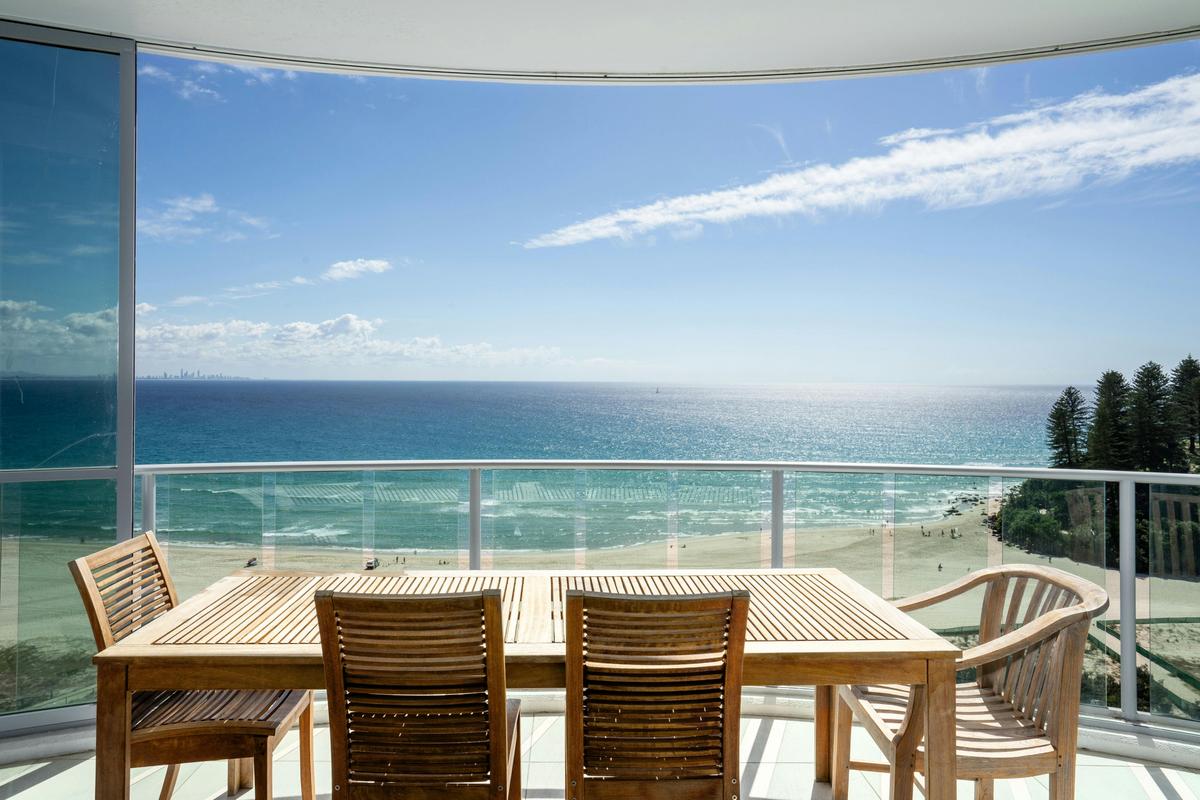 3 Bedroom Skyhome - Reflection on the Sea