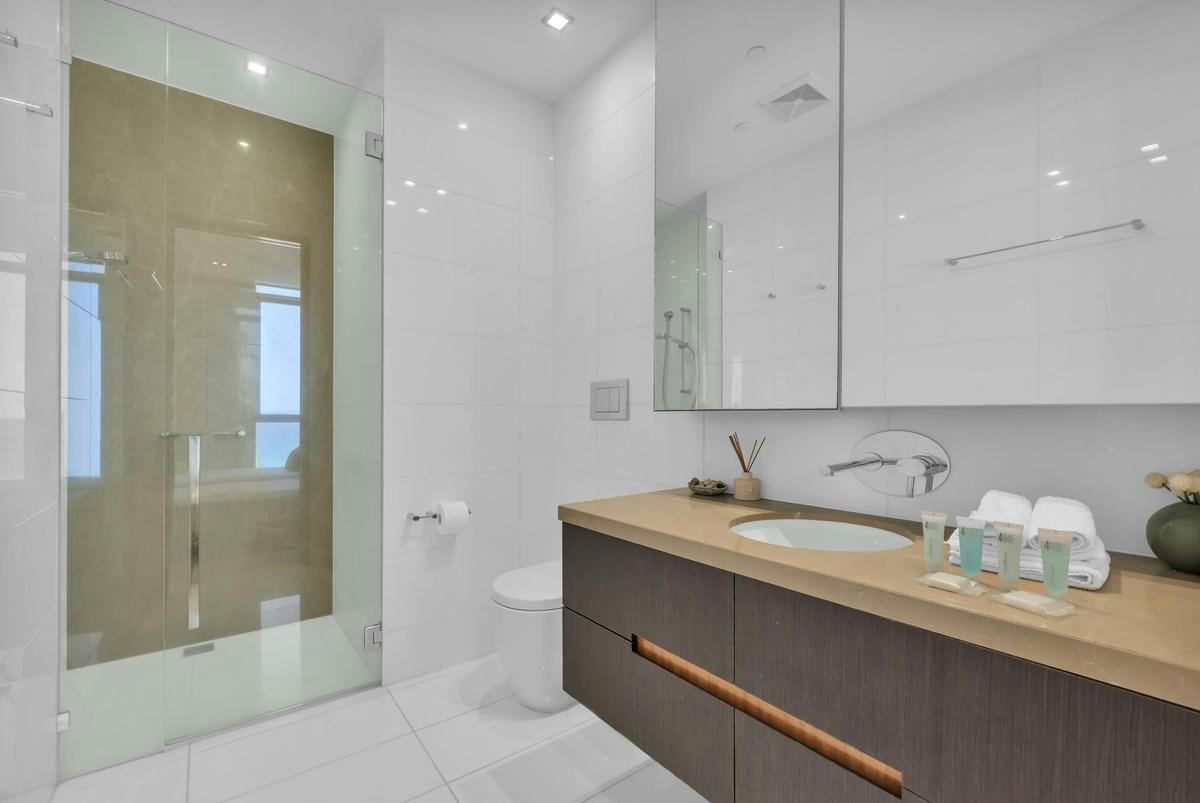 3 Bedroom Penthouse - Tower Two