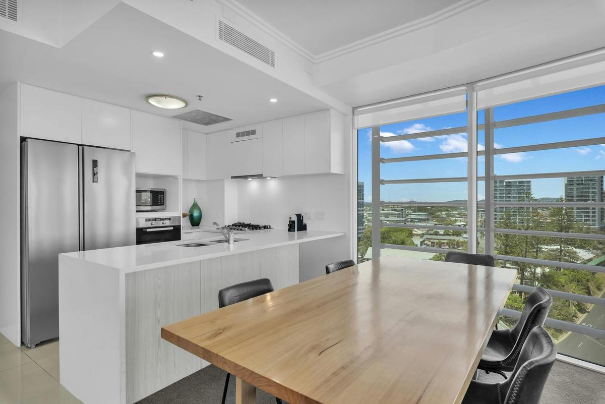 2 Bedroom Plus Ocean View - Tower Two