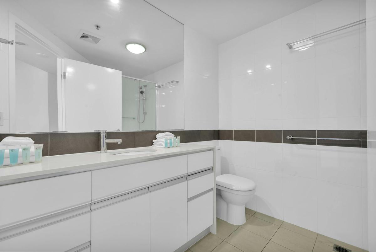 2 Bedroom Plus Ocean View - Tower Two