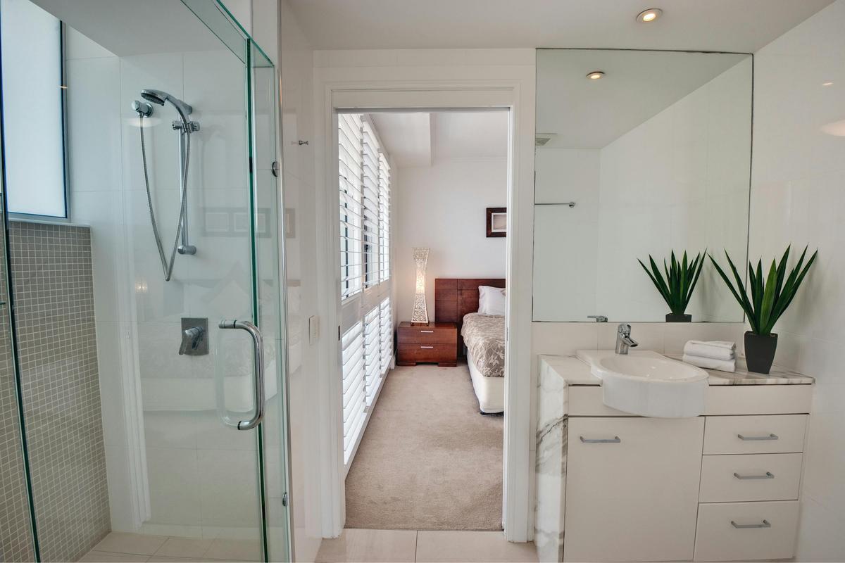 3 Bedroom Skyhome - Reflection on the Sea