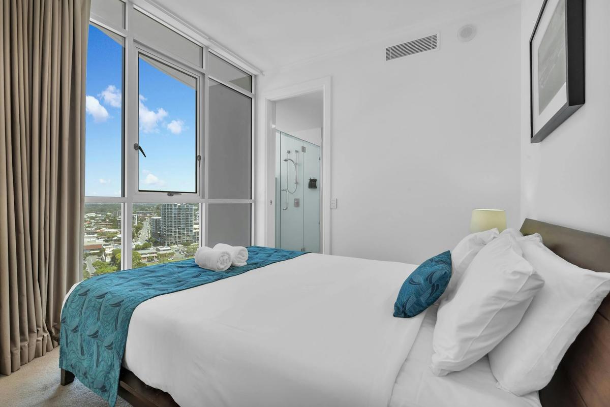 4 Bedroom Skyhome - Reflection on the Sea