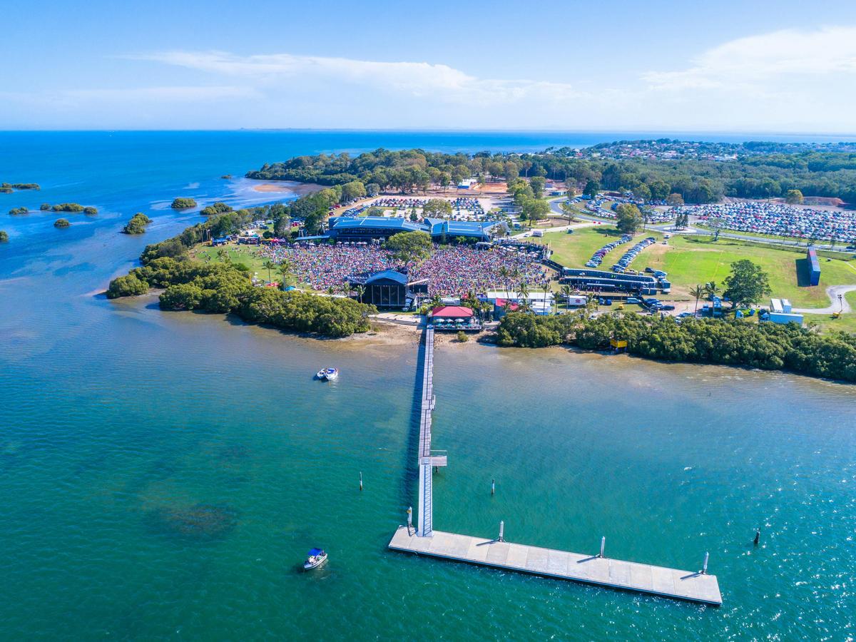 Sandstone Point Hotel
