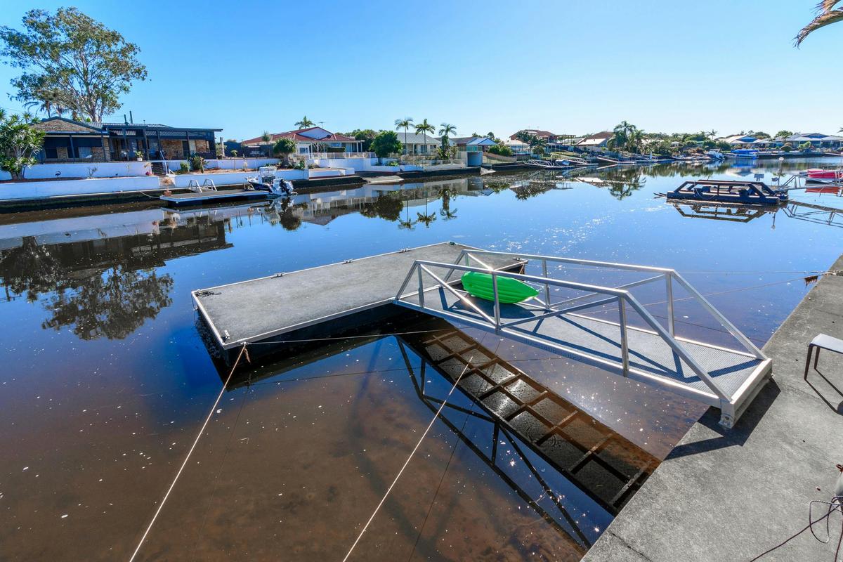 Pontoon