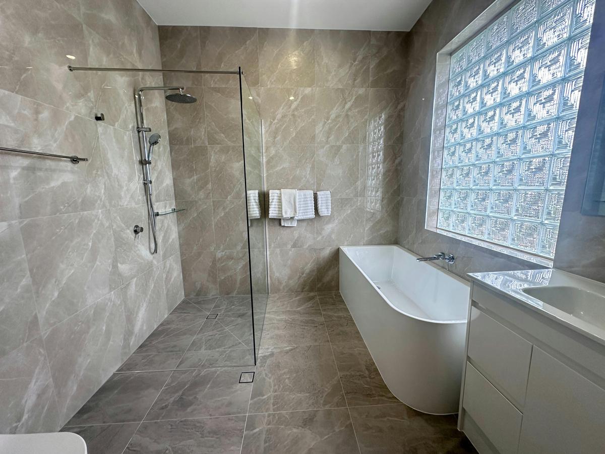 One Bedroom Apartment