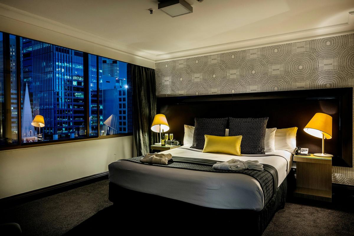 Pullman 1 Bedroom Suite