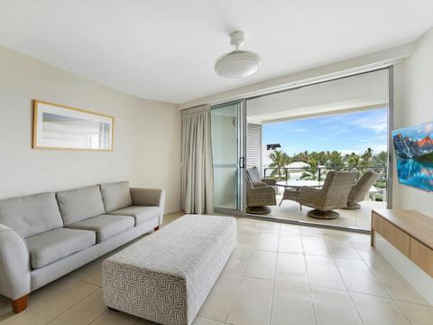 1 Bedroom Ocean View Apartment